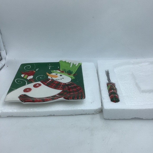 Fitz and Floyd Holly Hat Snowman Snack Plate and Spreader - Picture 7 of 13